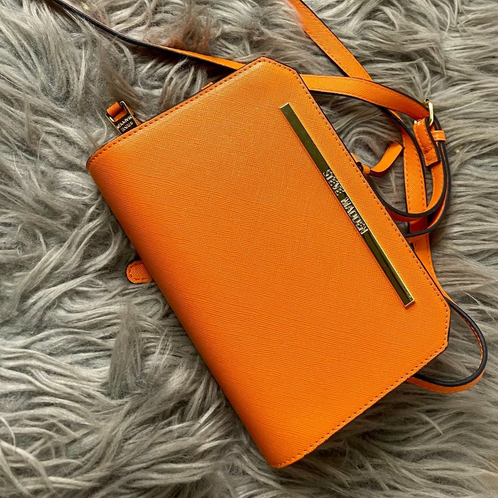 Steven Madden Cross body purse